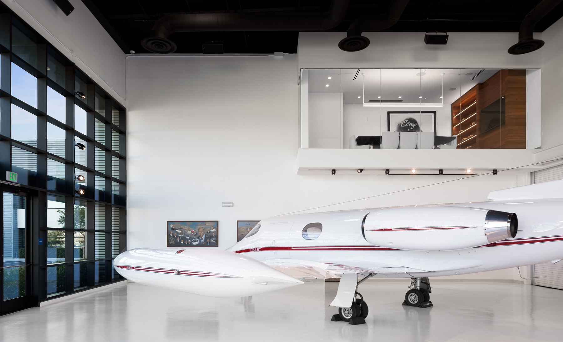 Clay Lacy Aviation | ©Dylan Patrick Photography Inc.